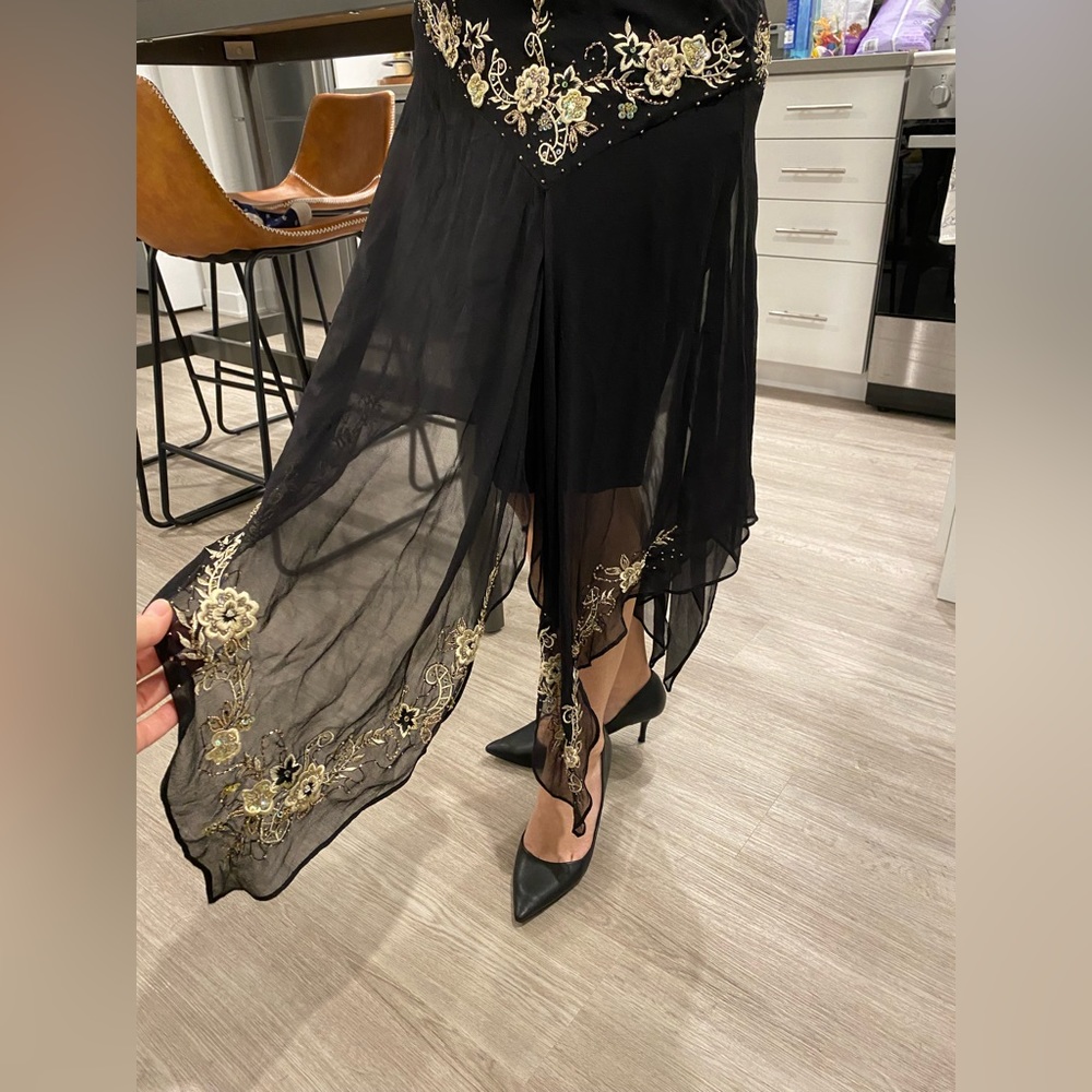 VINTAGE | Marina Black Silk Dress with Floral Sequin Embroidery / Modern Size XS - Picture 5 of 10